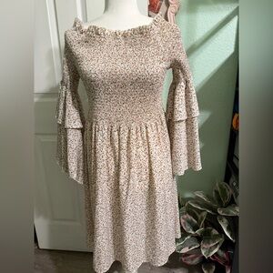 SHEIN Cream Floral Long Sleeve Dress